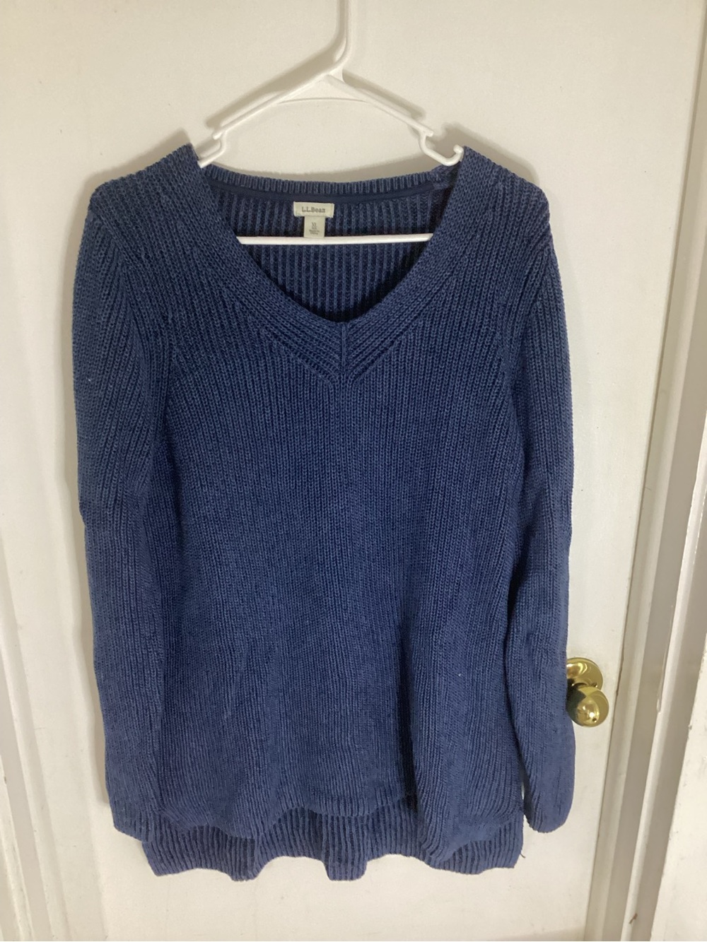 L.L. Bean Women's V-Neck Knit Sweater - Blue Size XL